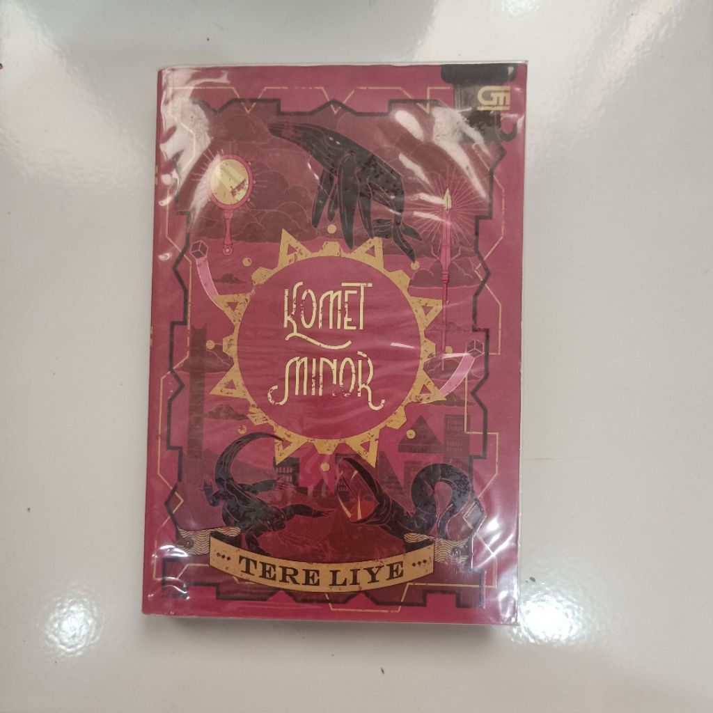 KOMET MINOR (Buku ke-7) - Tere Liye, Preloved Buku Bumi Series Tere Liye
