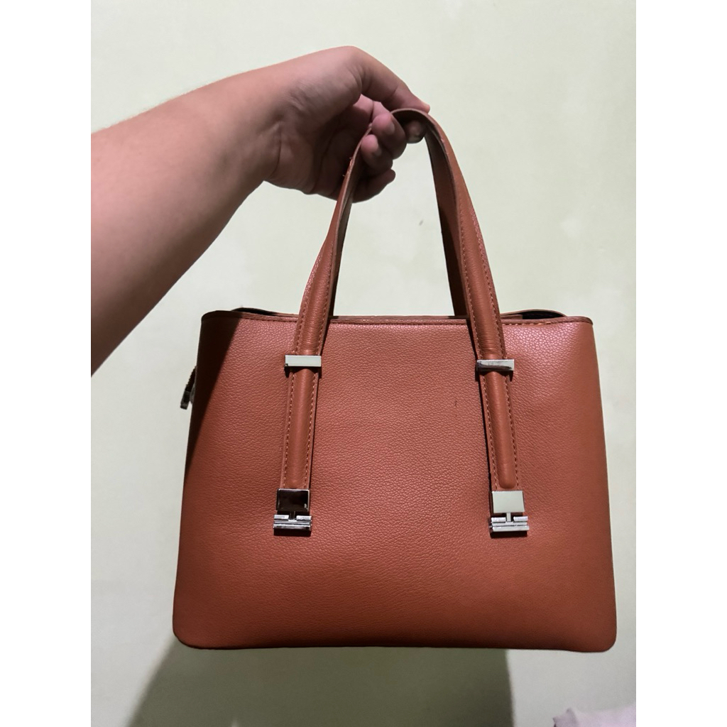 [PRELOVED] TAS CONNEXION