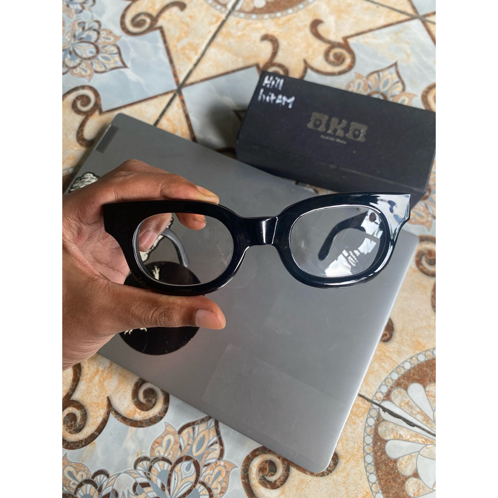{PRELOVED} OKO EYEWEAR HILL