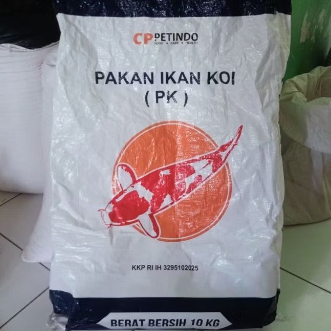 CP Pakan Koi PK 1Kg Pakan Koi Super Nutrisi Pencerah Warna Ikan Koi Makanan Ikan Koi