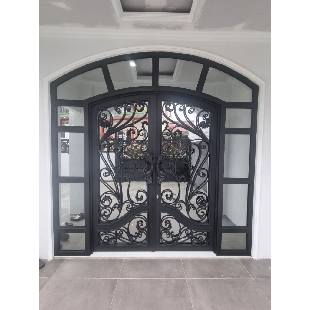 Pintu Besi Tempa Klasik