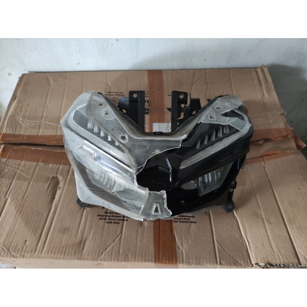 headlamp Vario 125/150 led new minus