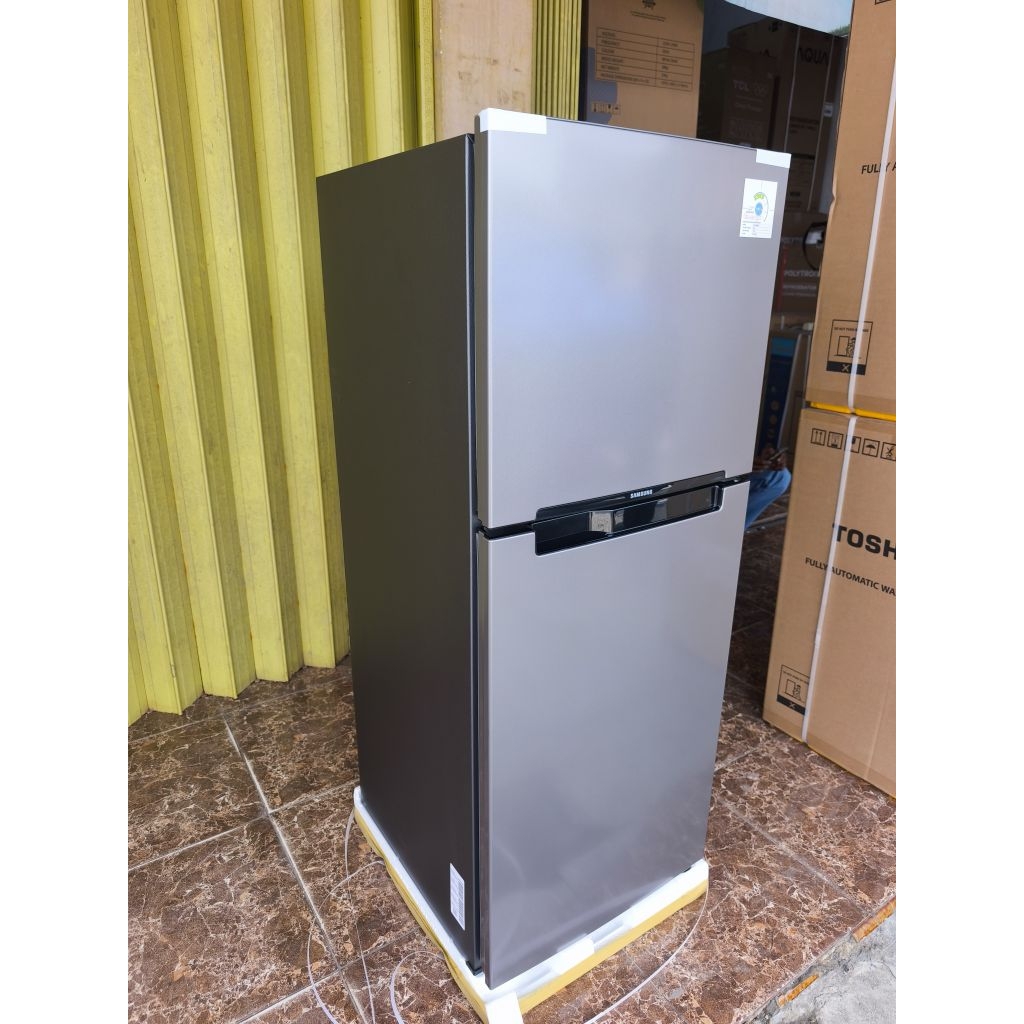 kulkas Samsung 2 pintu RT19M300BGS/ lemari es Samsung