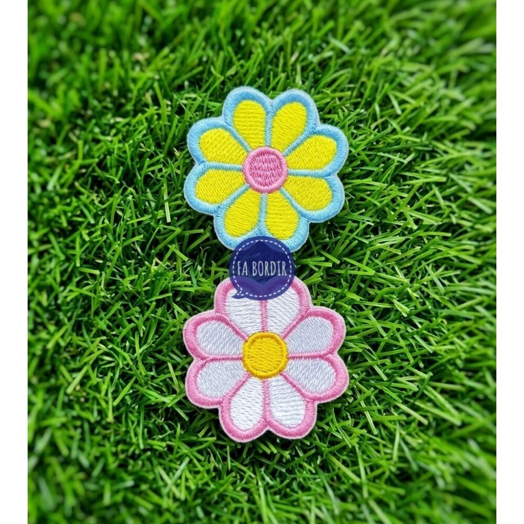 patch bordir motip bunga jahit dan lem airon cocok untuk menambah mempercantik acesoris
