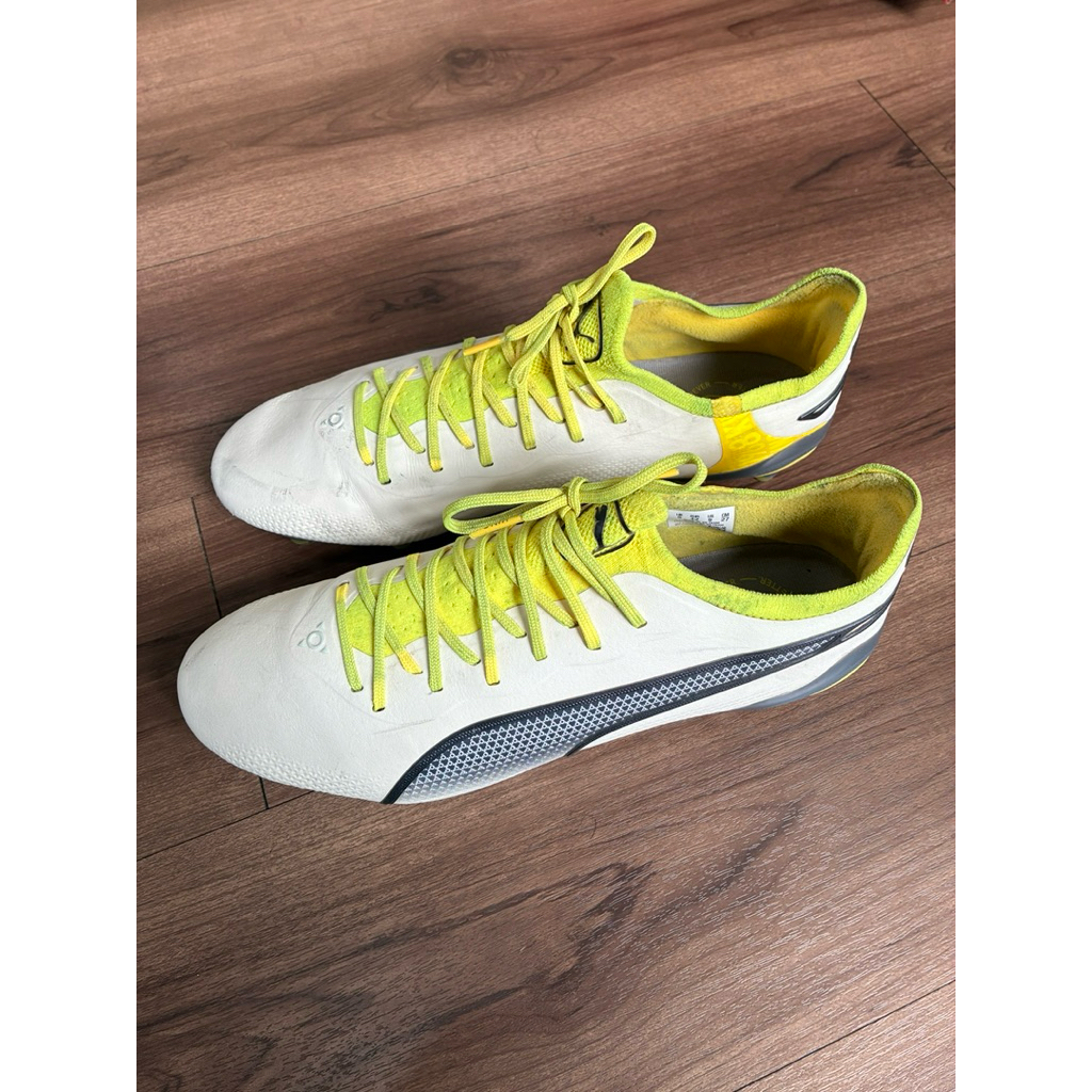 sepatu bola puma king ultimate
