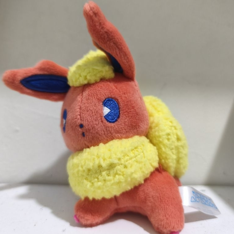 Ganci Flareon Mix Au Lait Pokemon Center 2019