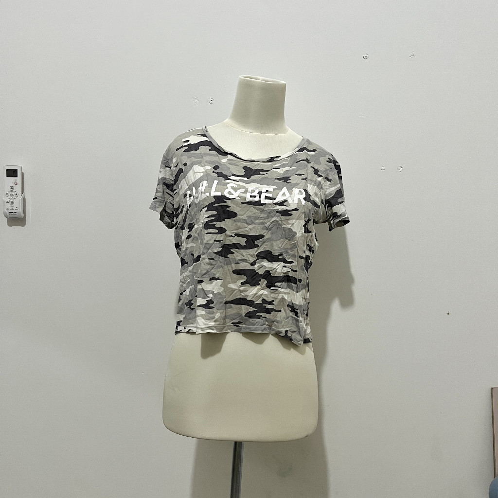 kaos pull & bear preloved