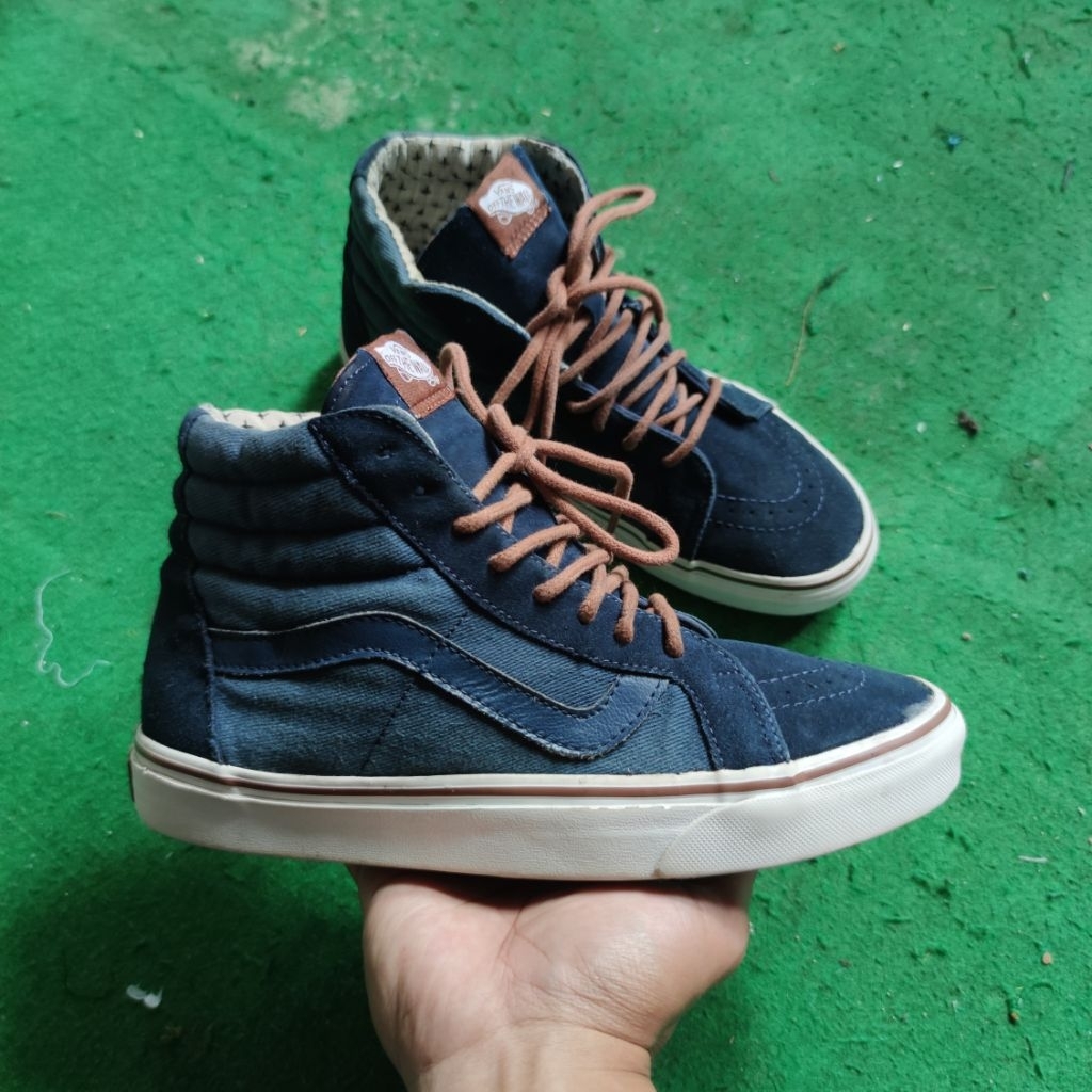 PERANTARA PEMBELIAN SEPATU