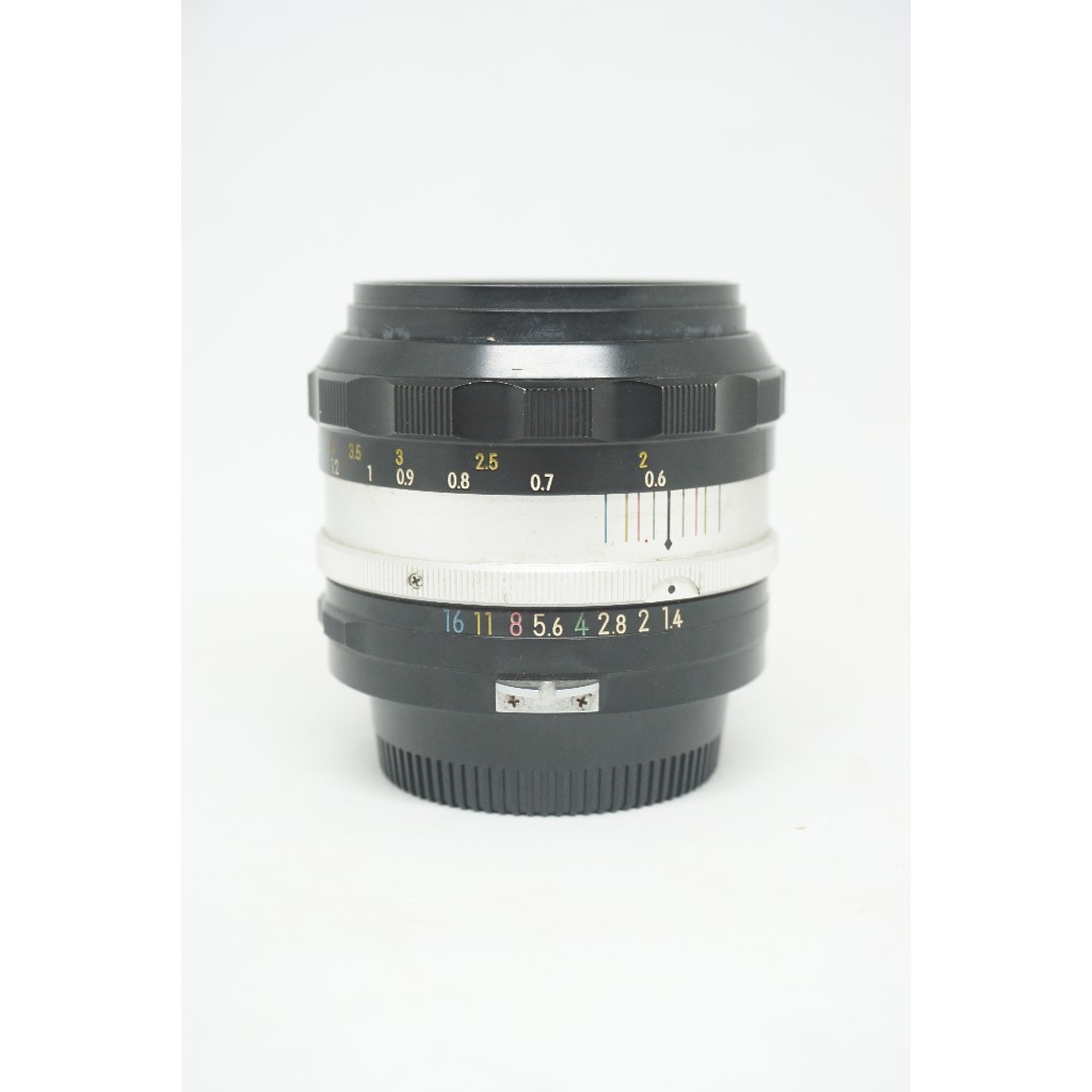 Lensa Nikon NIkkor - S . C Auto 50mm F1.4 Pre AI Lensa Manual Legendaris Vintage