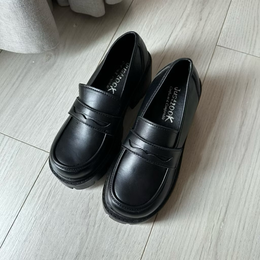 NEW - DOCMART / LOAFERS JUSTLOOK