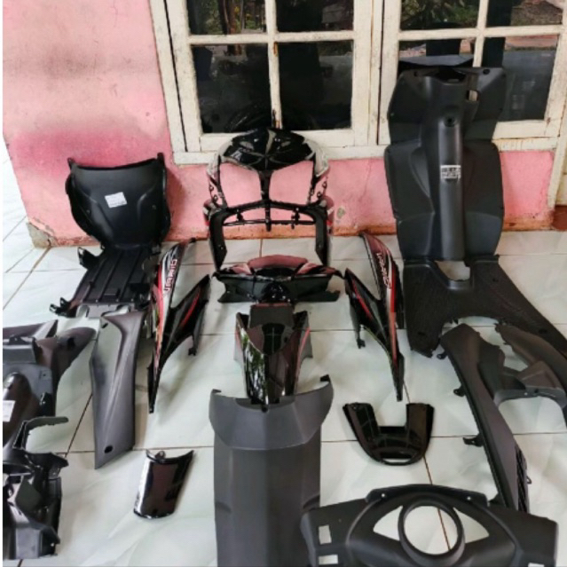 PAKETAN FULL BODY HALUS VARIO KARBU 110 WARNA HITAM 2012