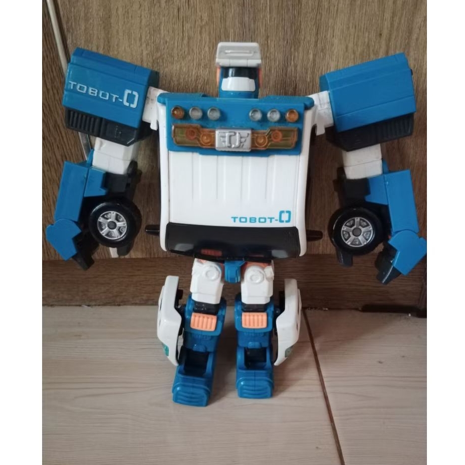 TOBOT ZERO UKURAN BESAR YOUNG TOYS [ SECOND ]