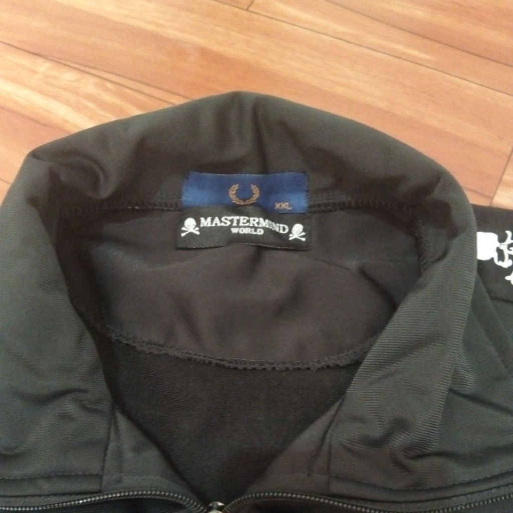 tracktop bekas FredPerry MASTERMIND