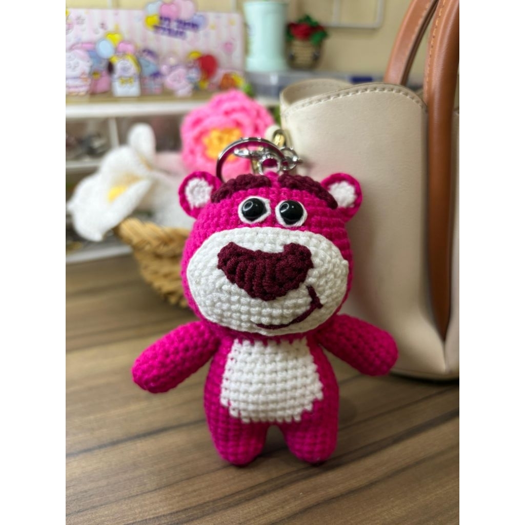 Ready Stock Lotso Amigurumi | Lotso | Kartun Disney | Toy Story | Amigurumi | Keychain | Gantungan K