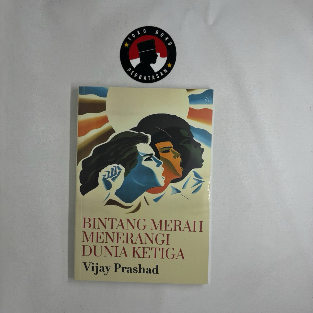 Buku Bintang Merah Menerangi Dunia Ketiga