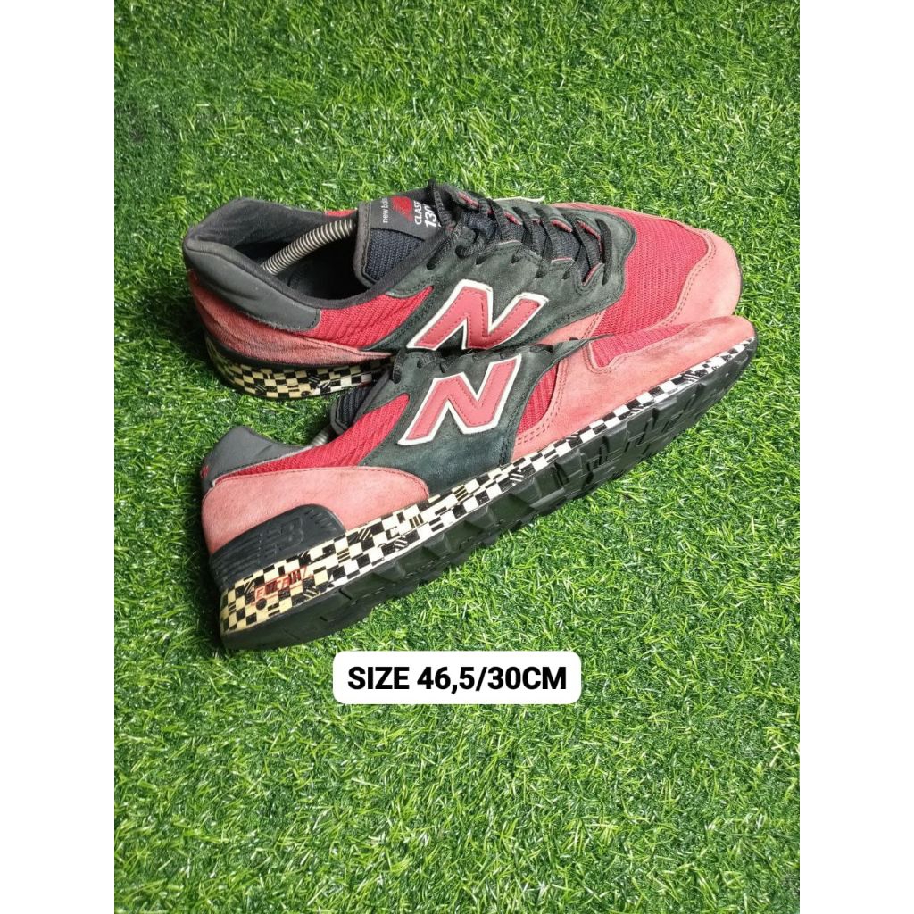 sepatu nb 1300