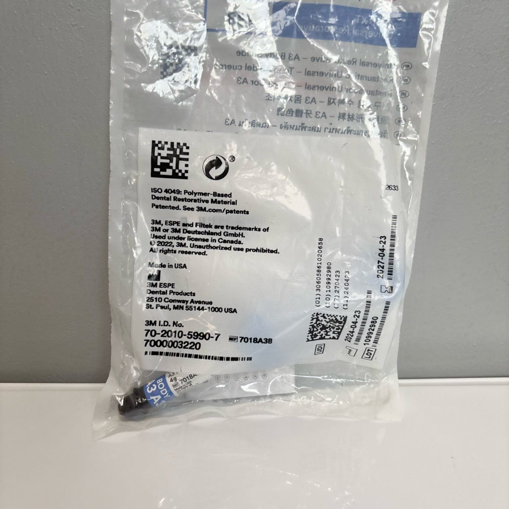 3M Z350XT Filtek ESPE Universal Restorative Shade A3 Body