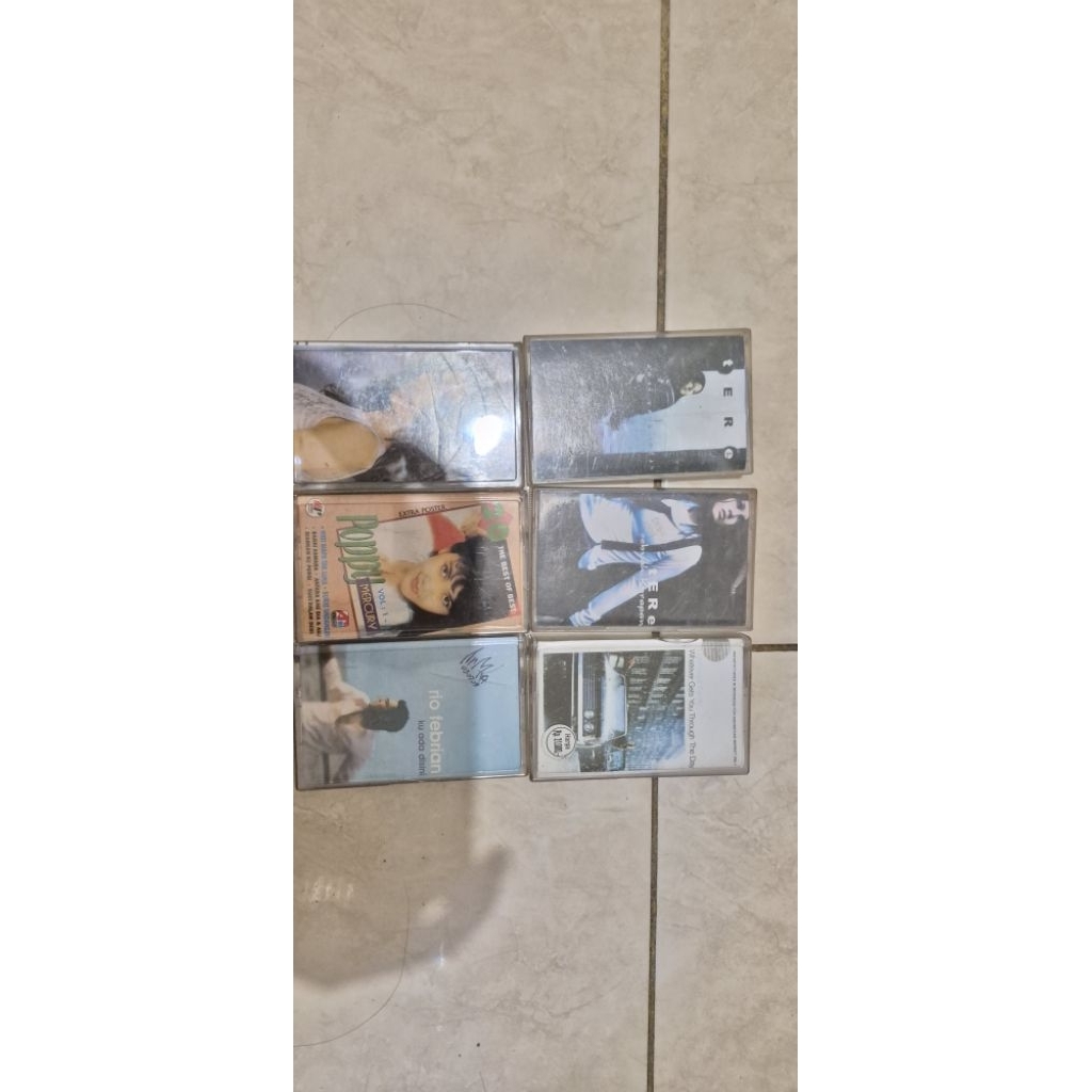PAKET KASET PITA THE BEST POPPY MERCURY SHANIA TWAIN TERE RIO FEBIAN LIGHTHOUSE FAMILY