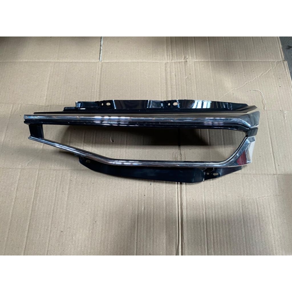 Frame alis lampu depan dalaman lampu depan kiri avanza xenia 2021 2024 original