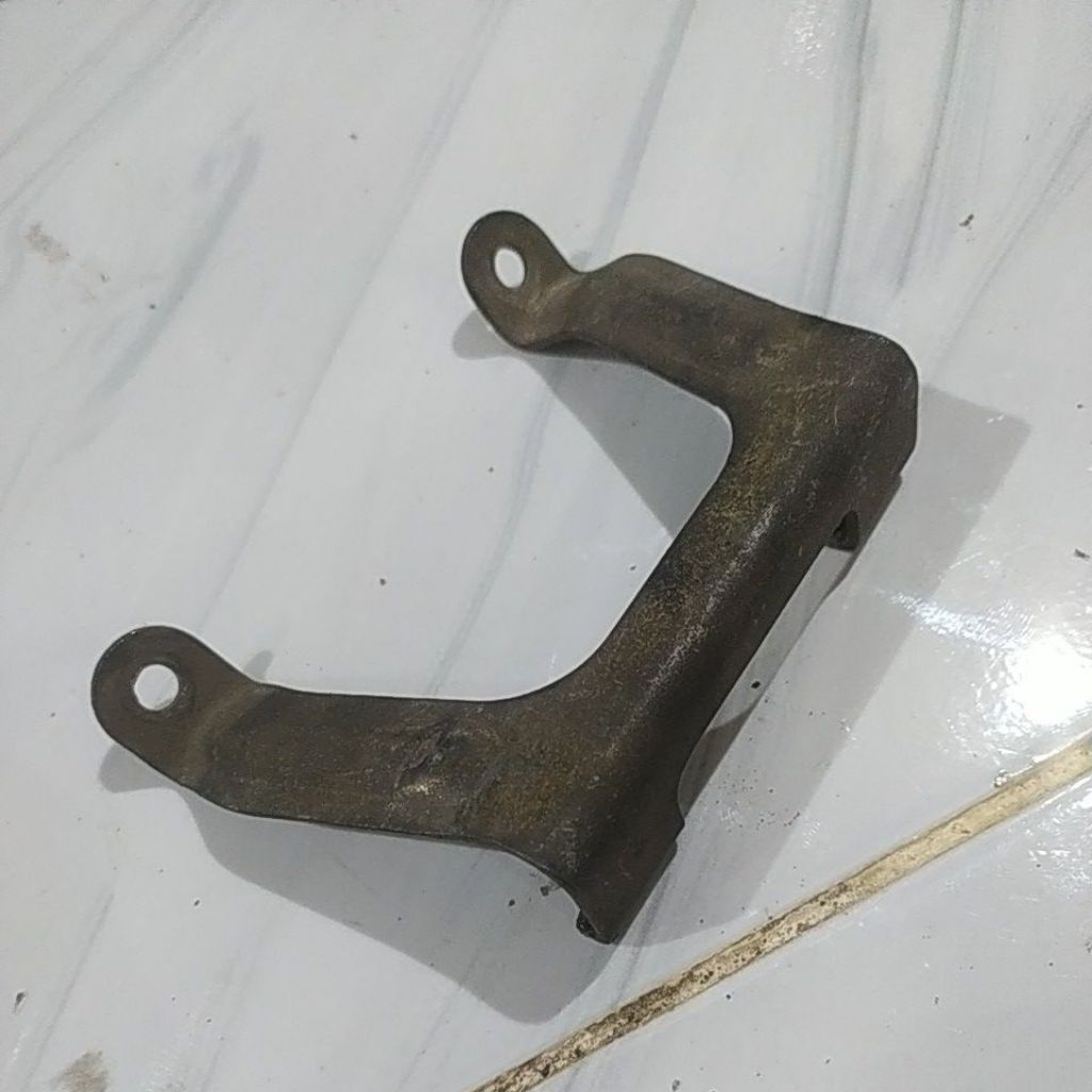 breket depan dudukan reflektor lampu depan sigma Yamaha sigma original UTUH