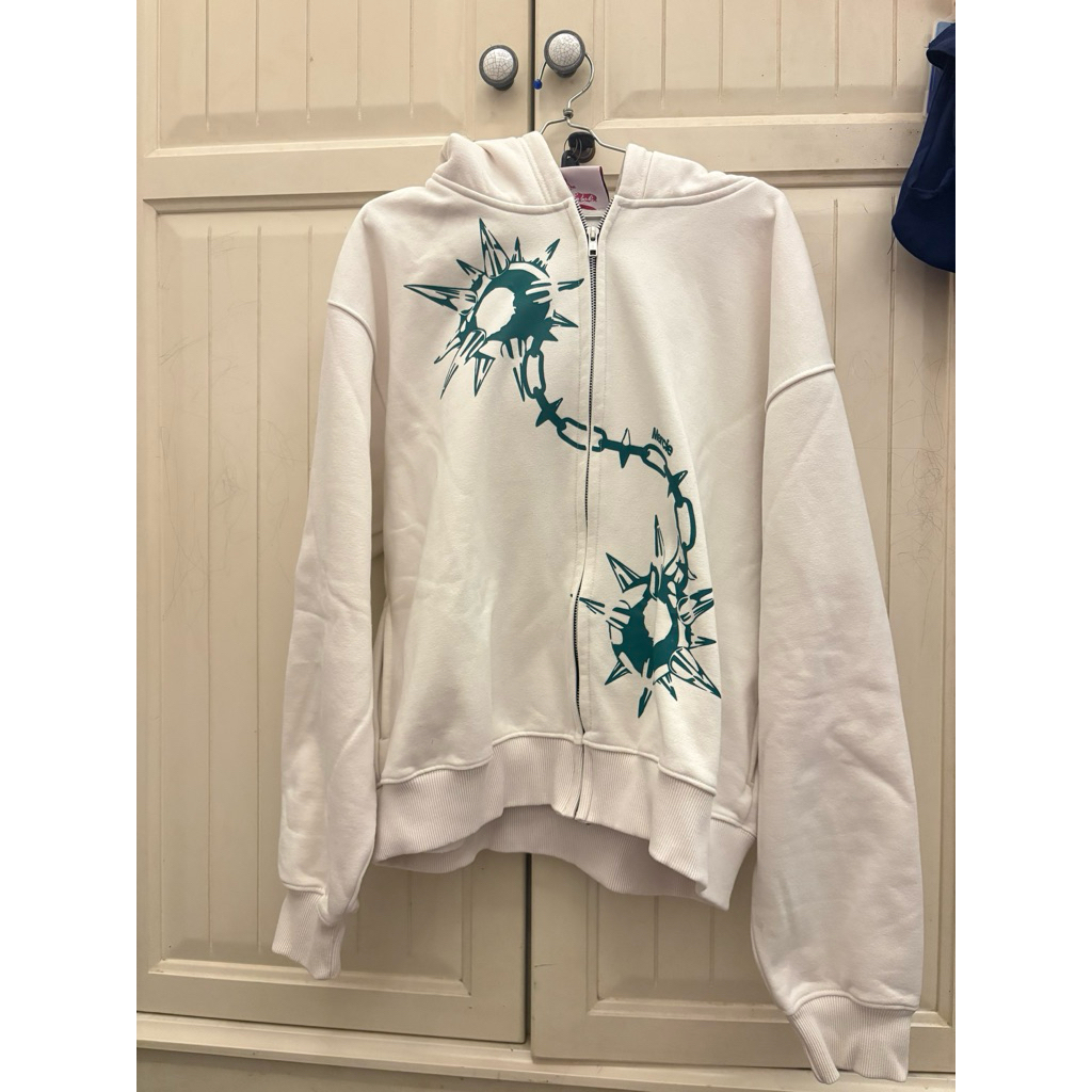 mercie studio o’clock white size M
