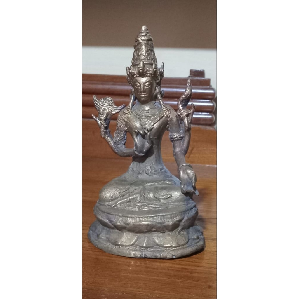 patung budha/nyi blorong