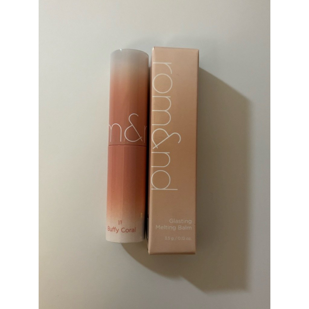 romand Glasting Melting Balm [11 buffy coral] (PRELOVED)