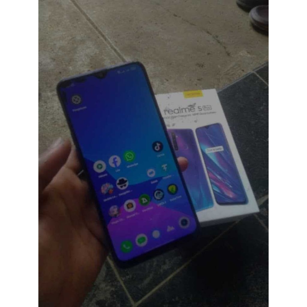 lcd copotan realme 5 pro