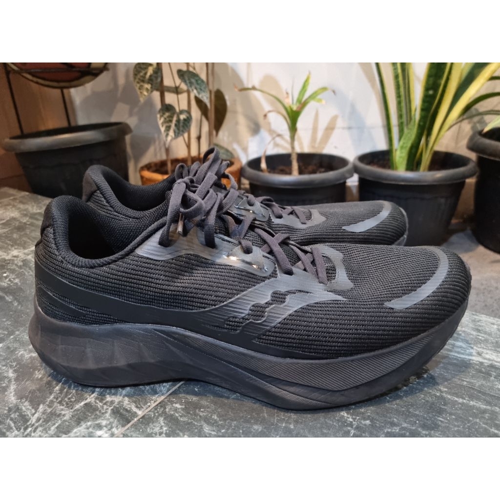 Saucony Men Tide 2 Black Size 46,5
