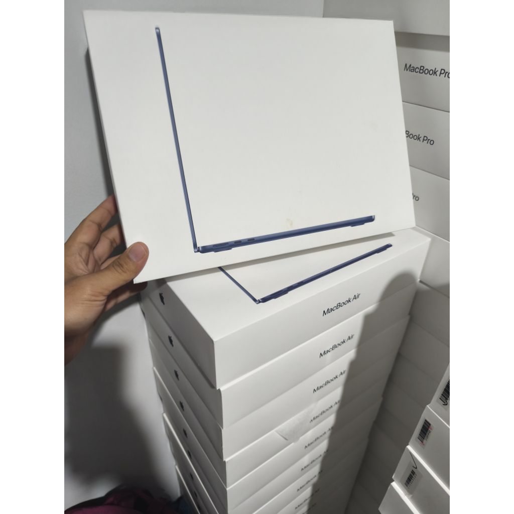 Box Macbok Air M4 13.6 inch A3240