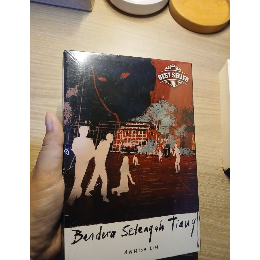 Preloved Novel Bendera Setengah Tiang (segel)
