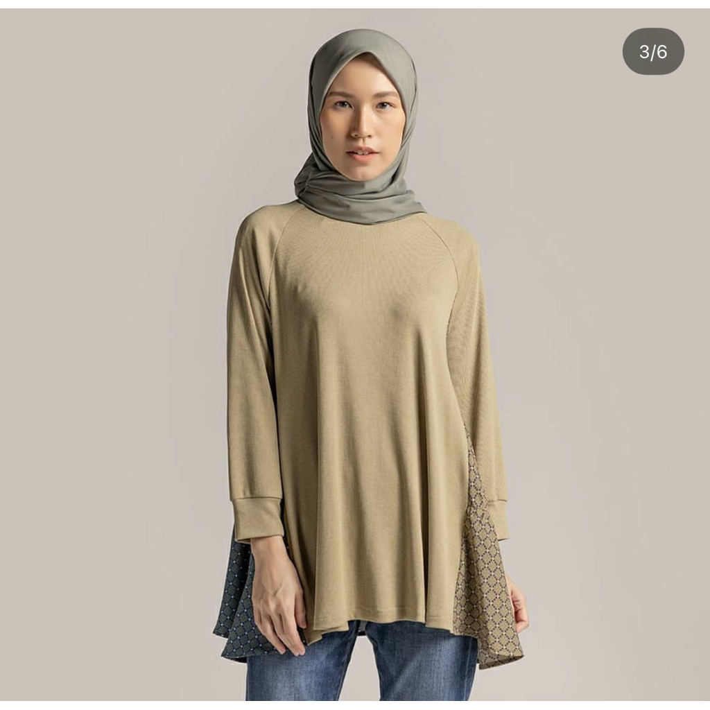 [Preloved] Kamiidea - Lizea Top