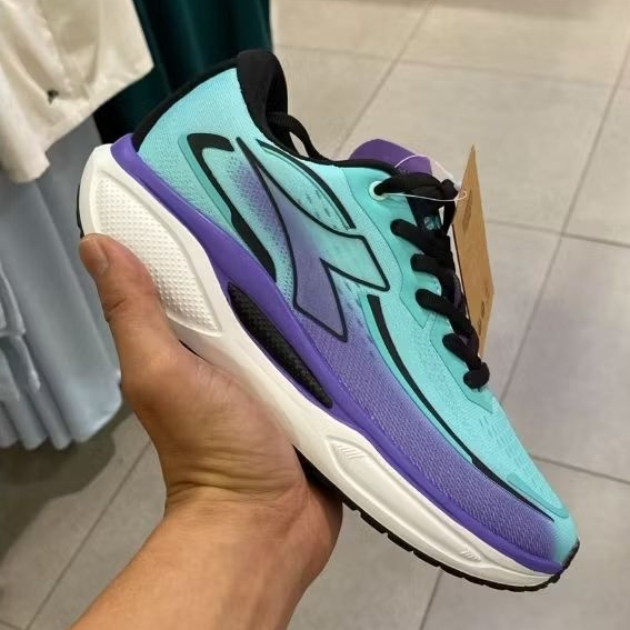 Diadora Plueto Woman's Running Shoes | Sepatu Lari Wanita | Lightweight, Stylish, Sporty | Ori