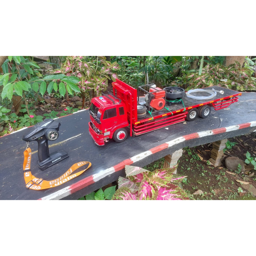Remot Truk FUSO Warna Merah Panjang dengan Torsi Tinggi Skala 1:14 tronton