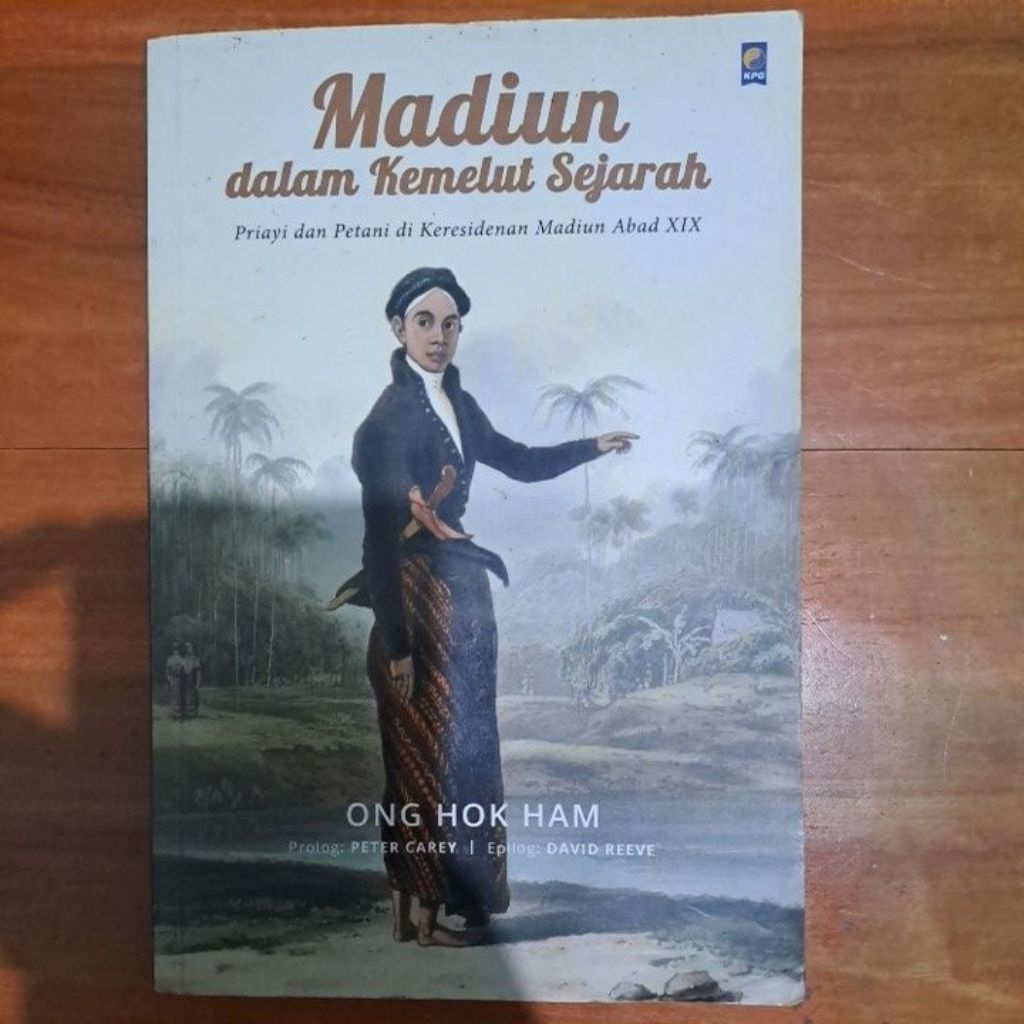 [PRELOVED BOOK] Madiun dalam Kemelut Sejarah -Ong Hok Ham