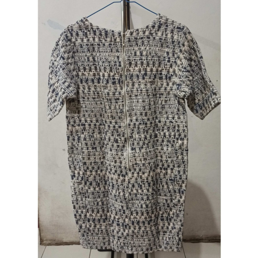 Atasan Kaos Preloved Pull And Bear LD 85 PJ 80