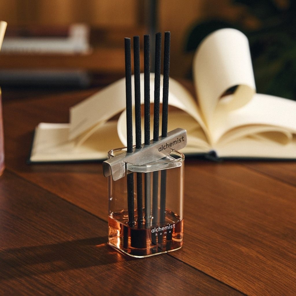 PRELOVED | Alchemist Home Reed Diffuser botol saja free stick diffuser pewangi ruangan pengharum rua
