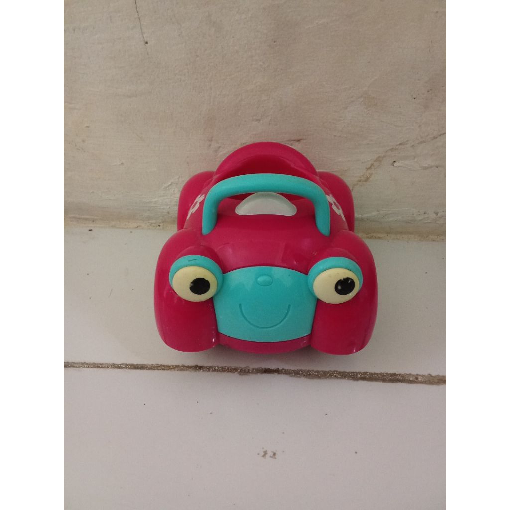 mainan mobil ELC pink