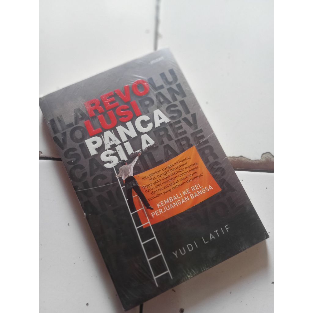 REVOLUSI PANCASILA YUDI LATIF original