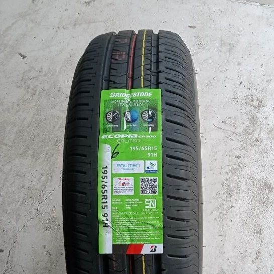 Bridgestone Ecopia EP300 Ukuran 185/65 R15 - Ban Mobil Veloz Ertiga Freed Mobilio