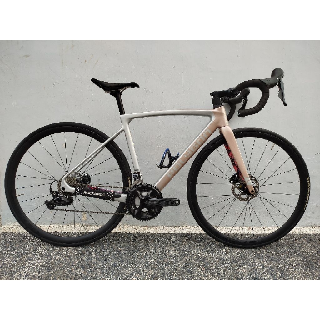 Strattos S8D 2022 size S Rakitan