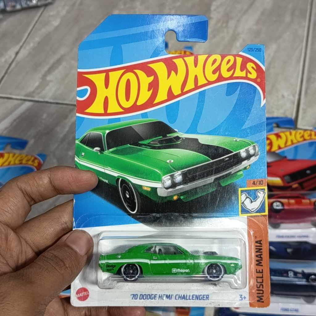 hot wheels 70 dodge hemi challenger