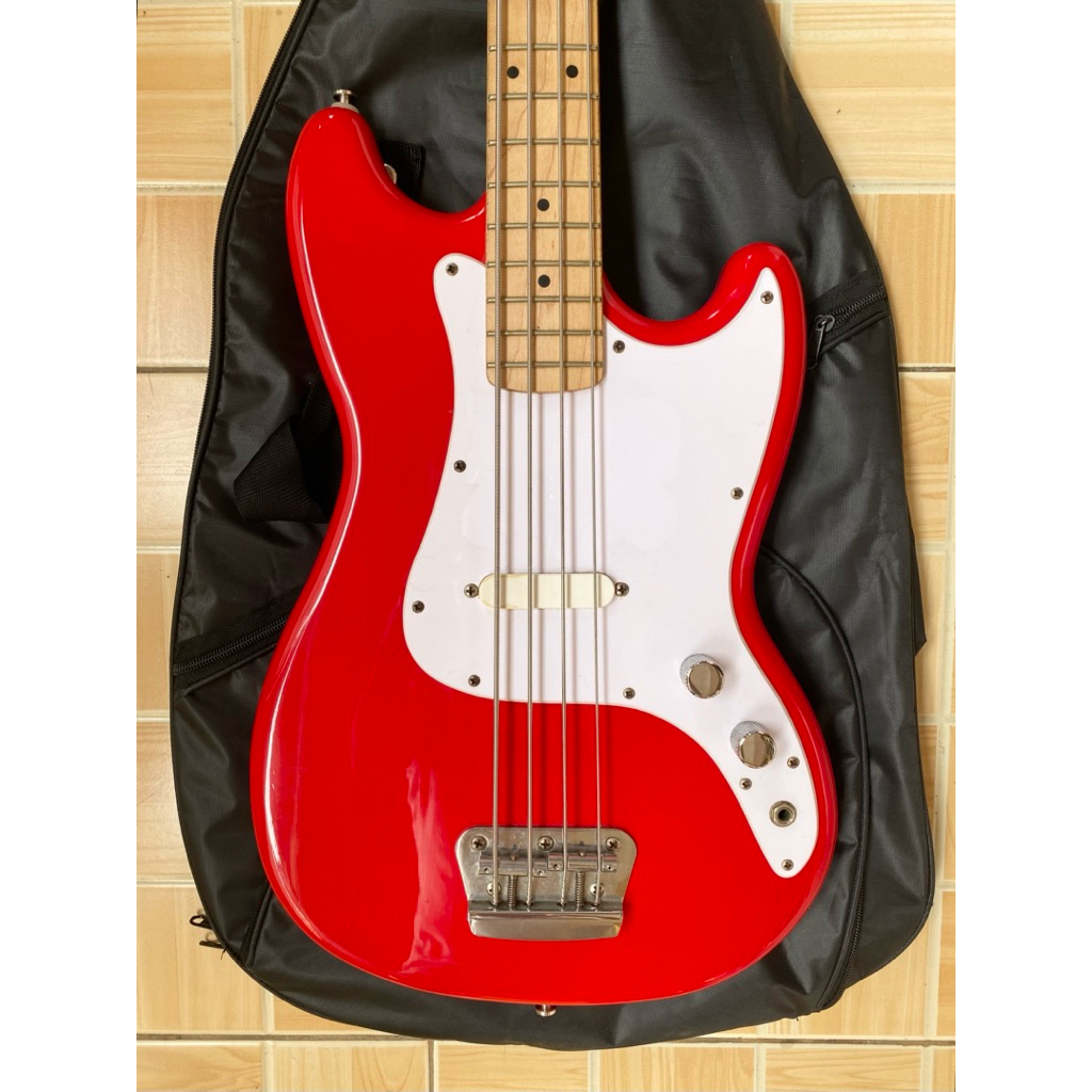 Bass Squier Bronco