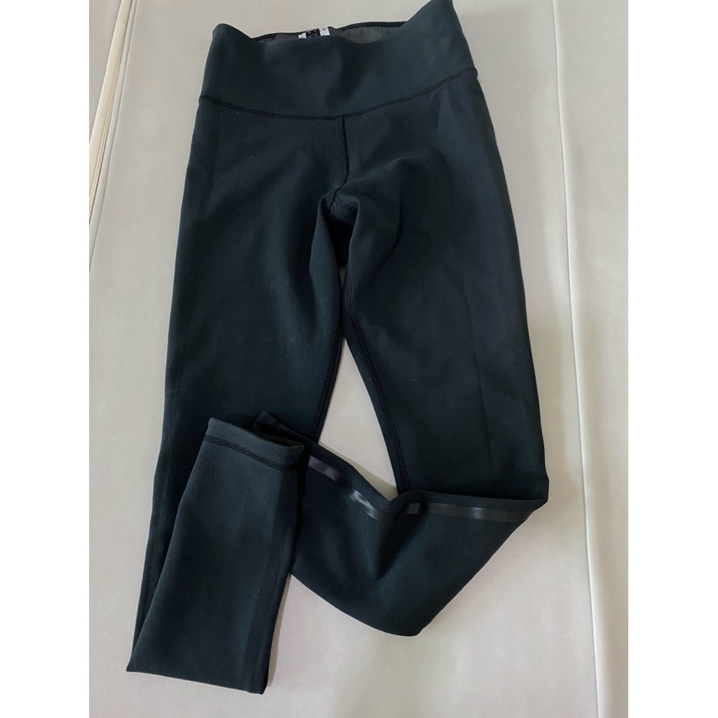 Preloved legging olahraga adidas timbal balik