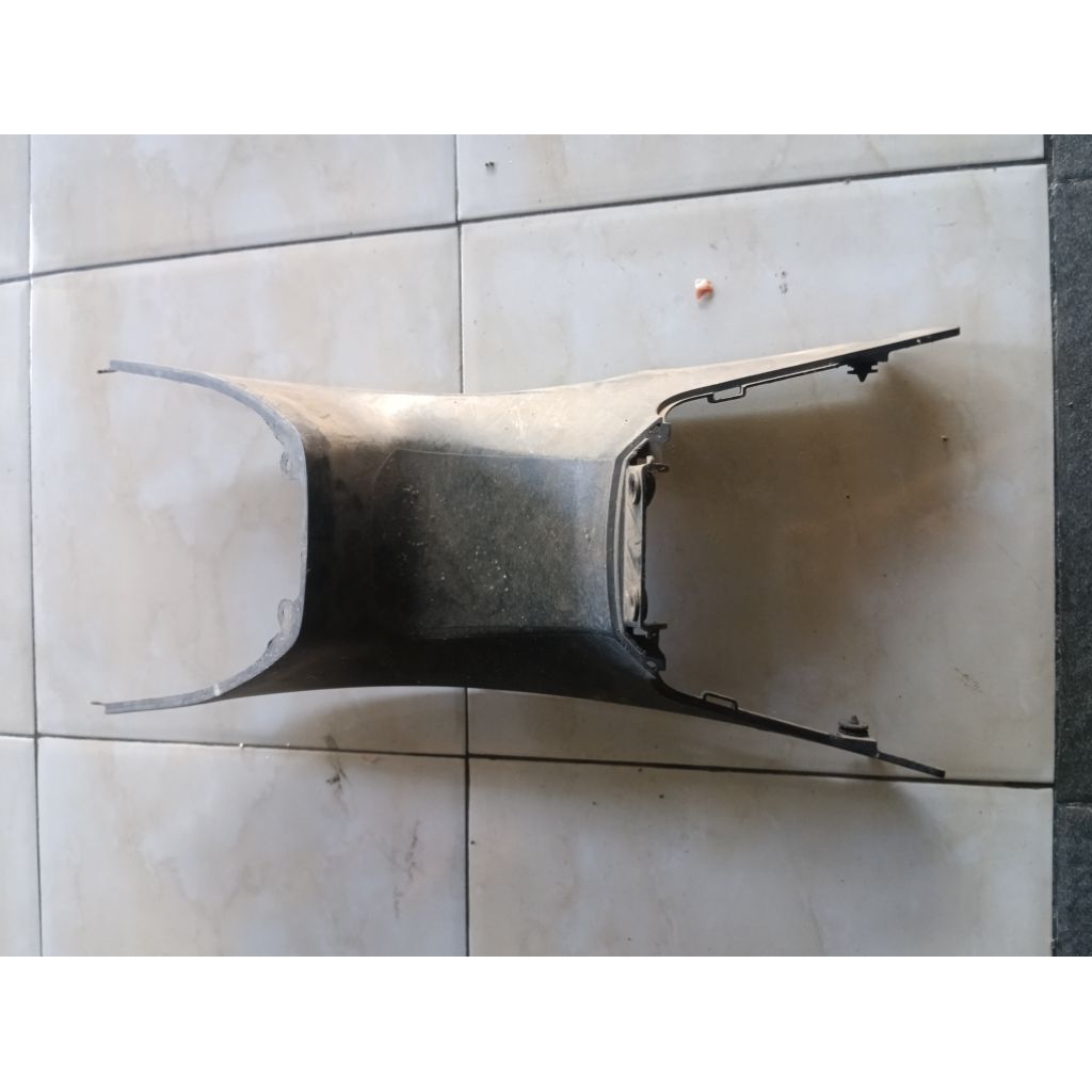 legshiel tengah tutup rangka zx 130