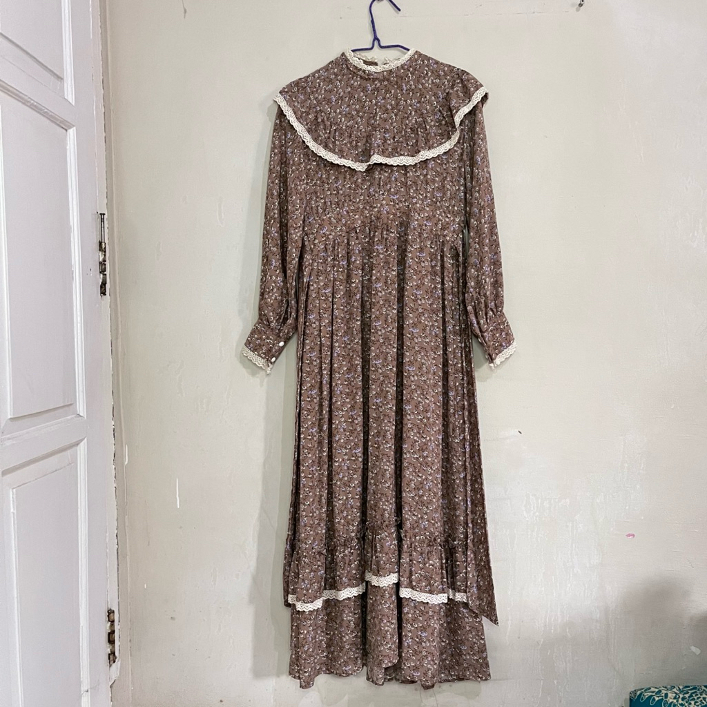 Preloved himeka dress floral vintage