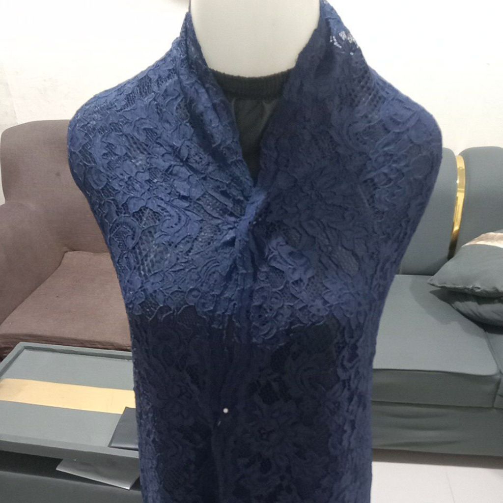 Bahan kebaya brukat warna biru dongker