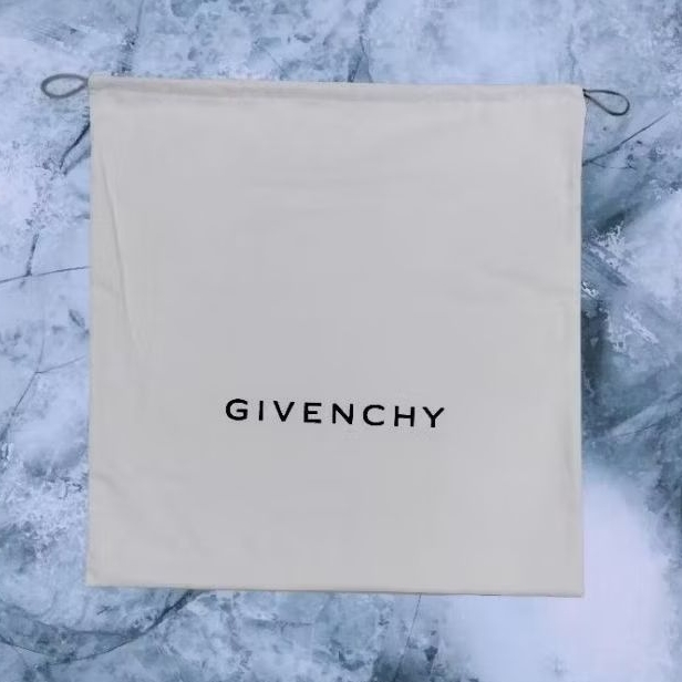 Preloved_Dustbag Givenchy