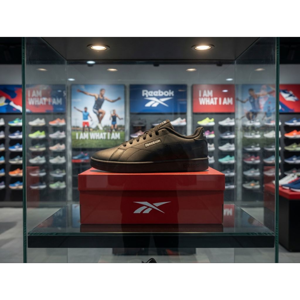 sepatu sekolah reebok hitam polos