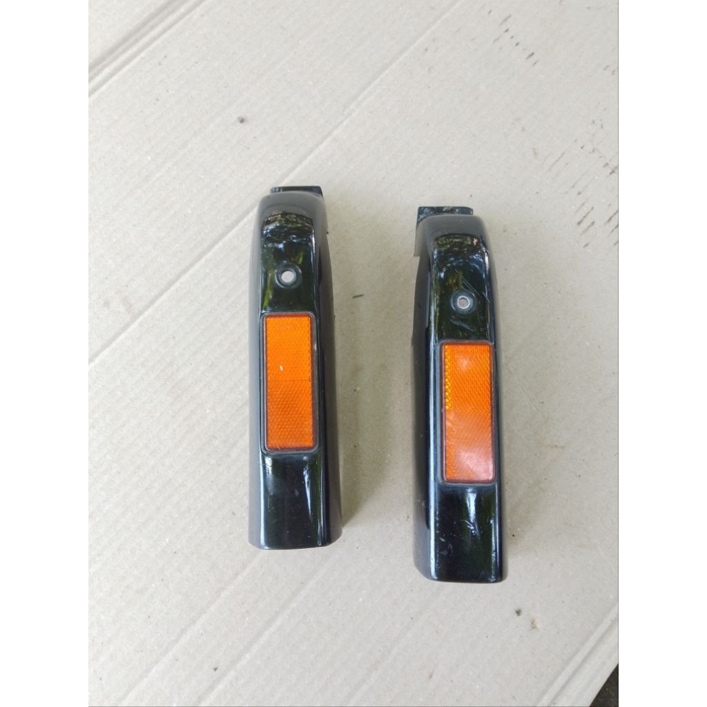 Tutup shock cover shock depan suzuki rc100 rc80 Original